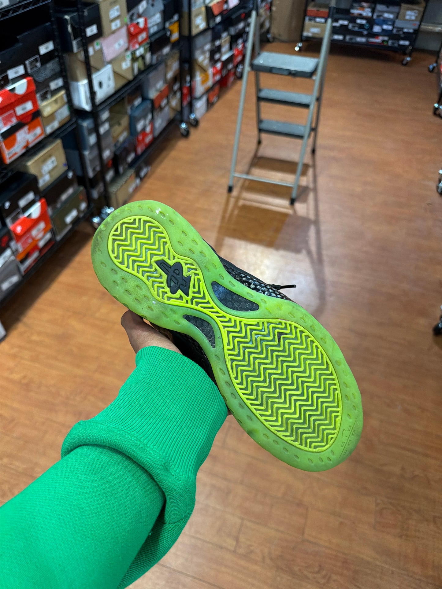 Air Foamposite One Black Volt (Used)