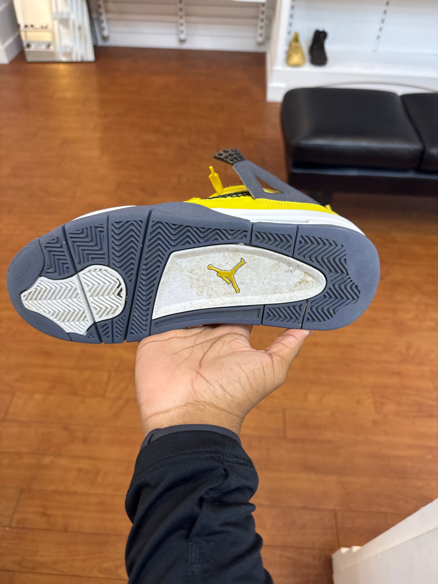 Jordan 4 Lightning (Used)