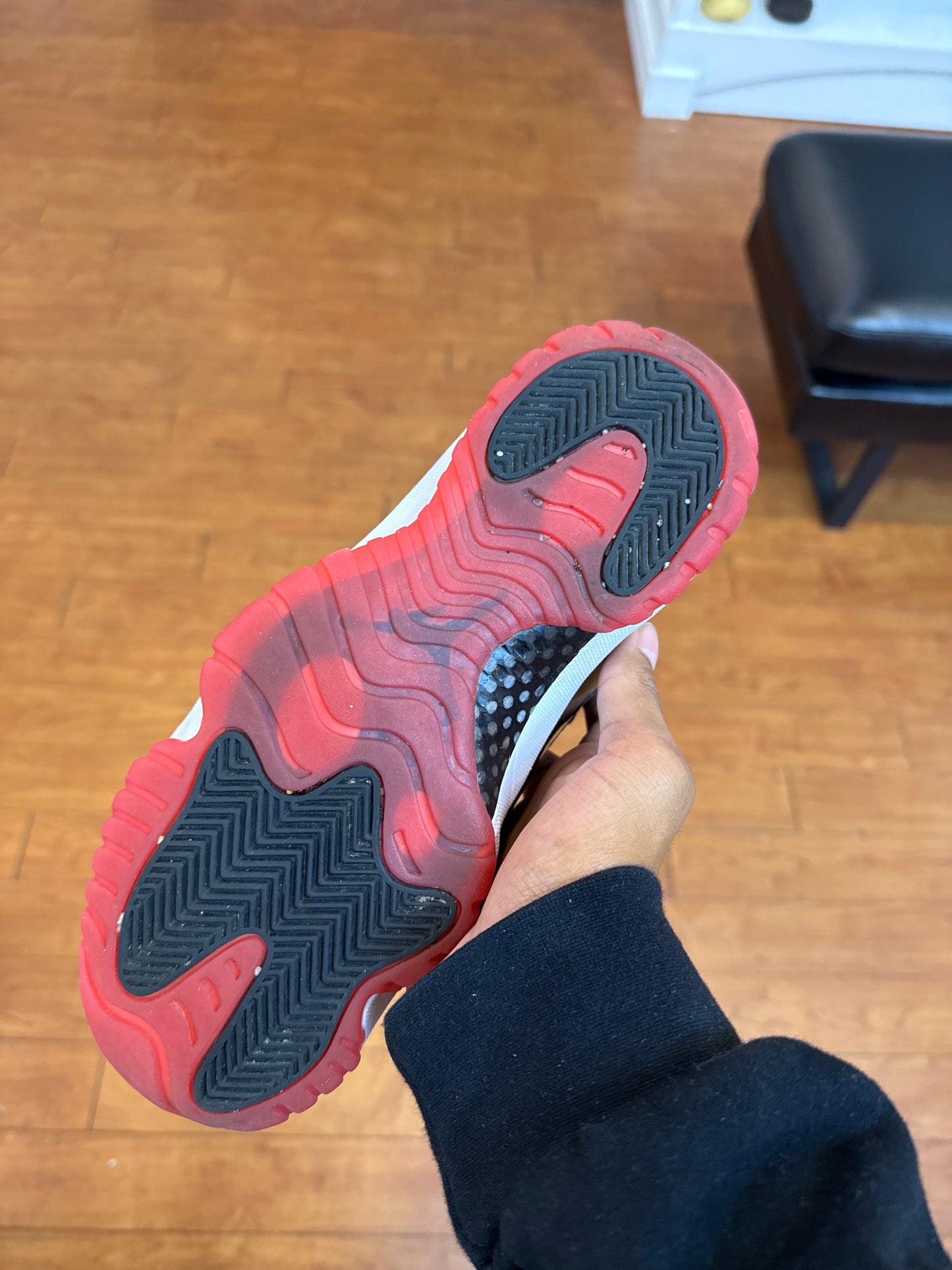 Jordan 11 Low Bred (Used)
