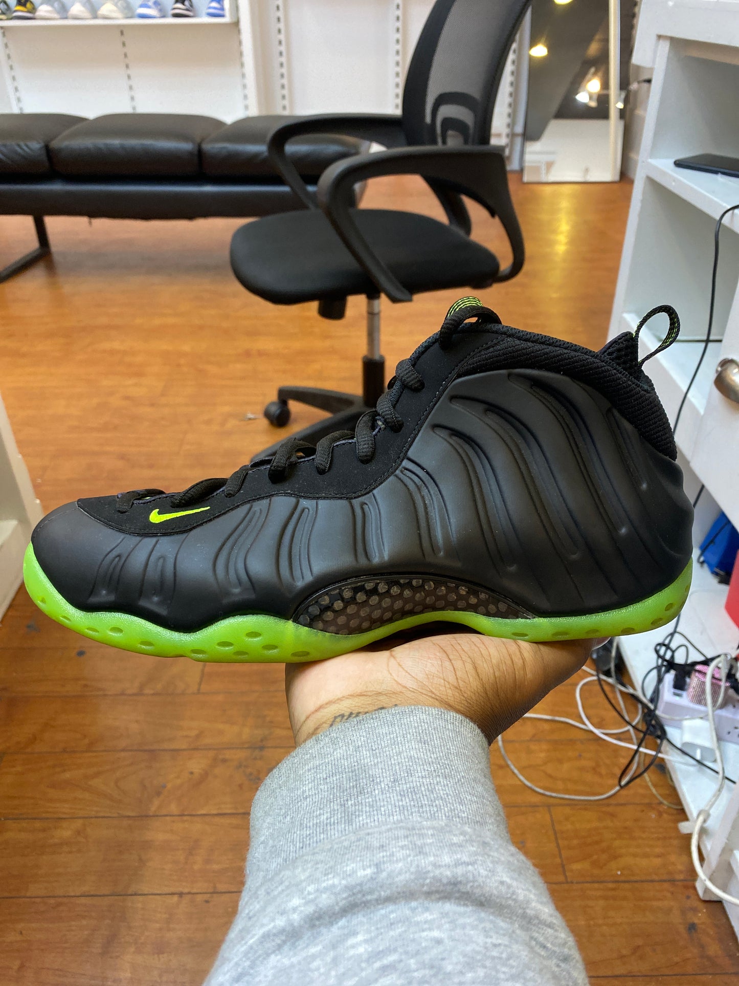 Air Foamposite One Black Volt (Used)