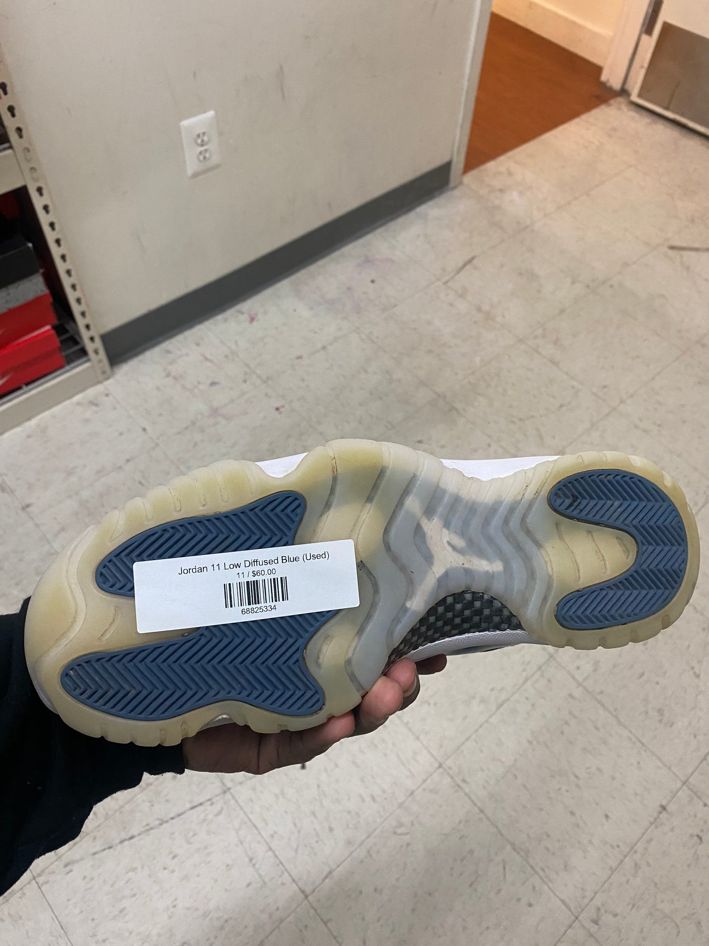 Jordan 11 Low Diffused Blue (Used)