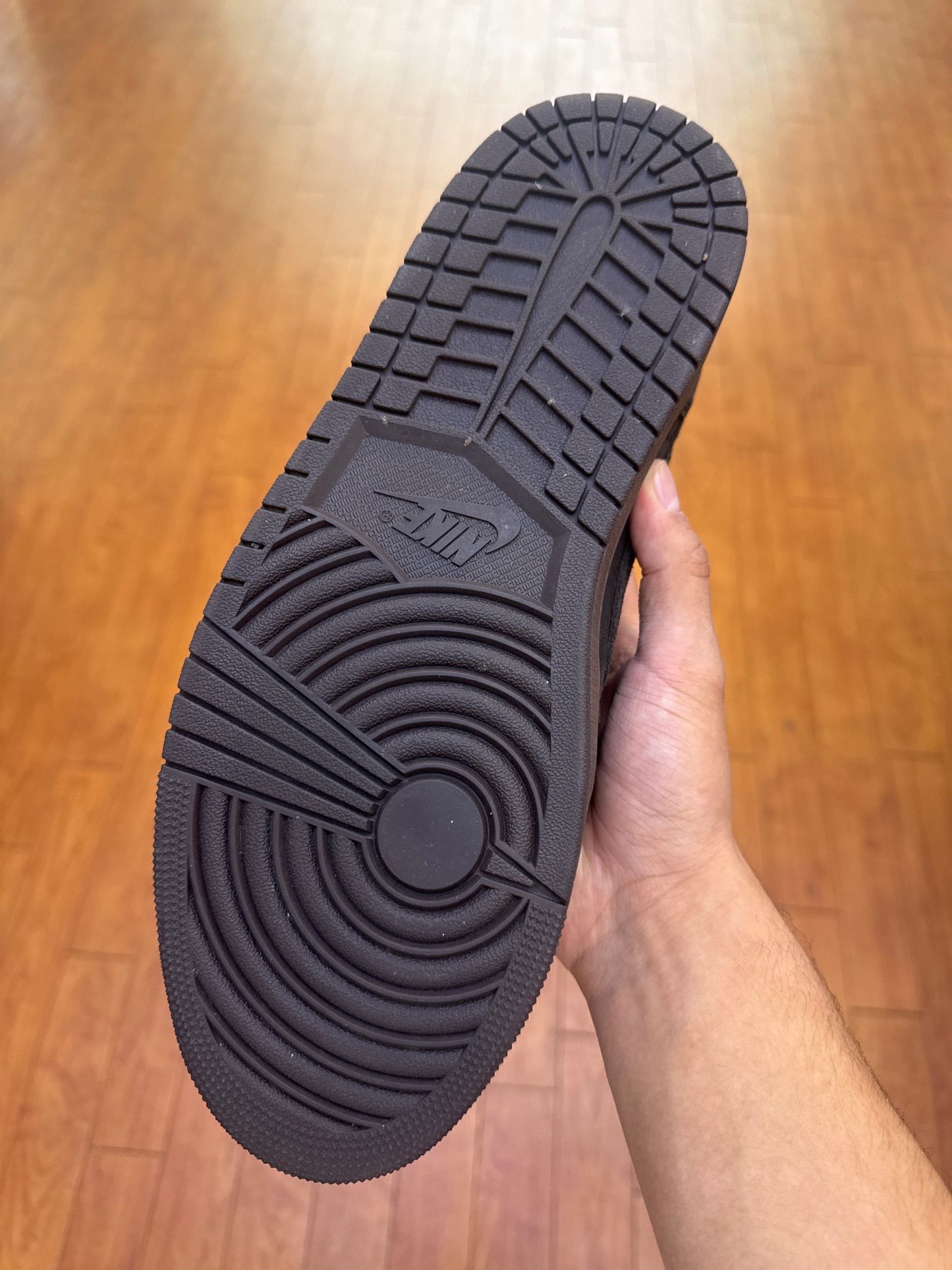 Jordan 1 Low Travis Scott Velvet Brown (Used)