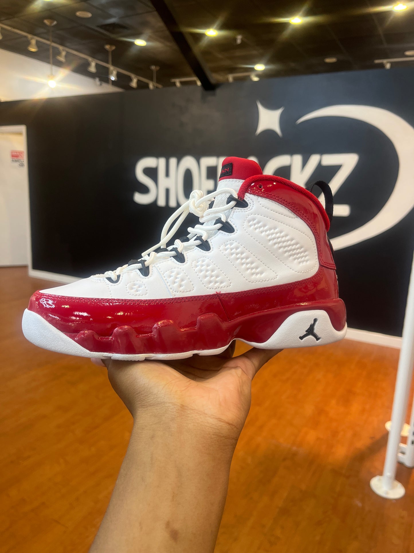 Jordan 9 Gym Red GS (Used)