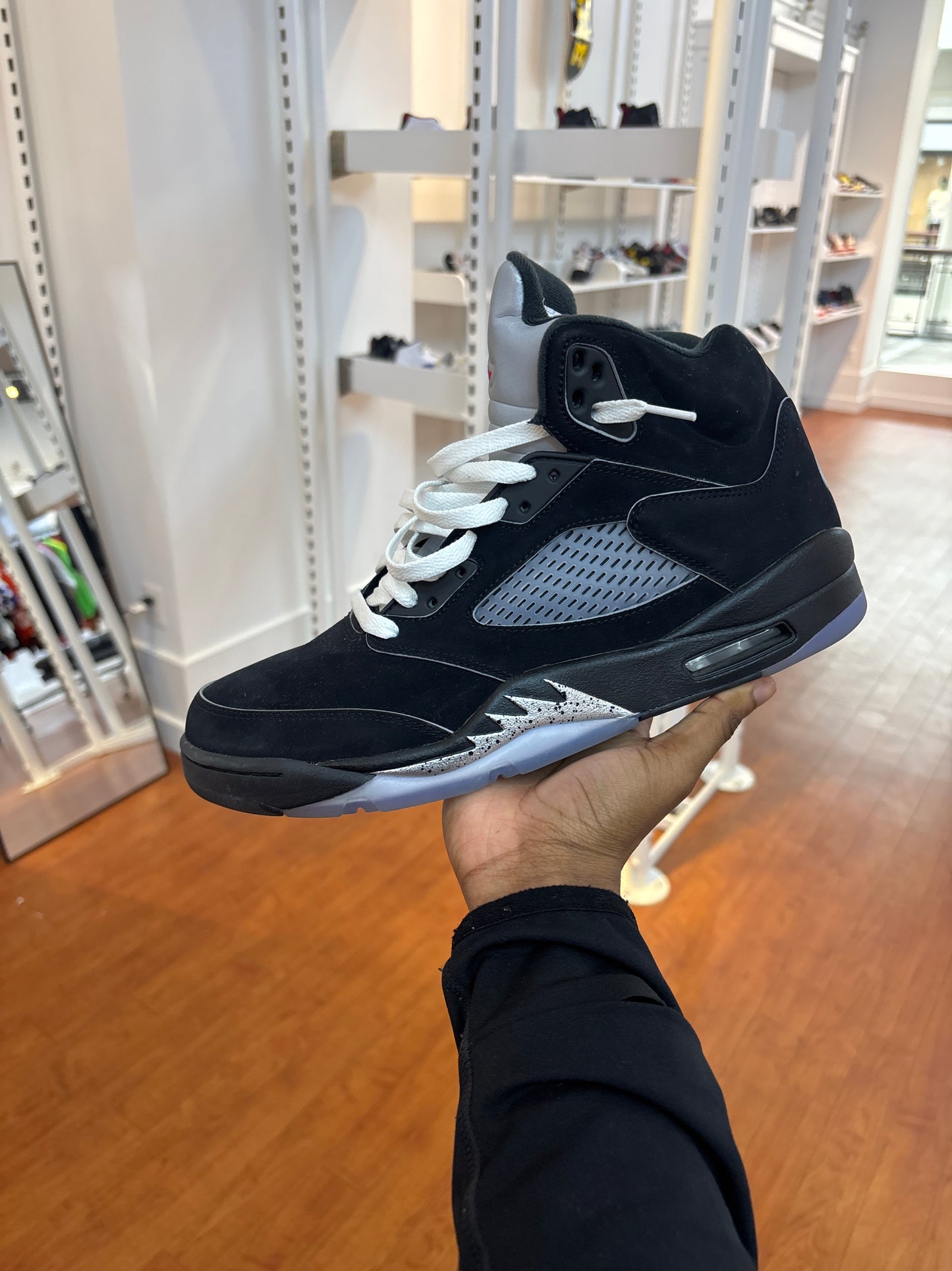 Jordan 5 Metallic Reimagined (Used)