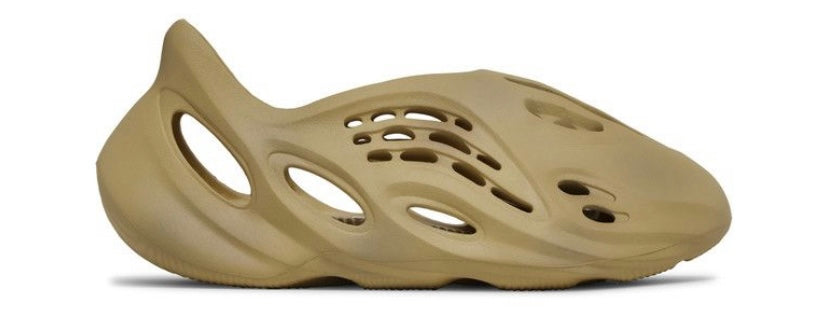 Yeezy Foam RNNR Desert Sand