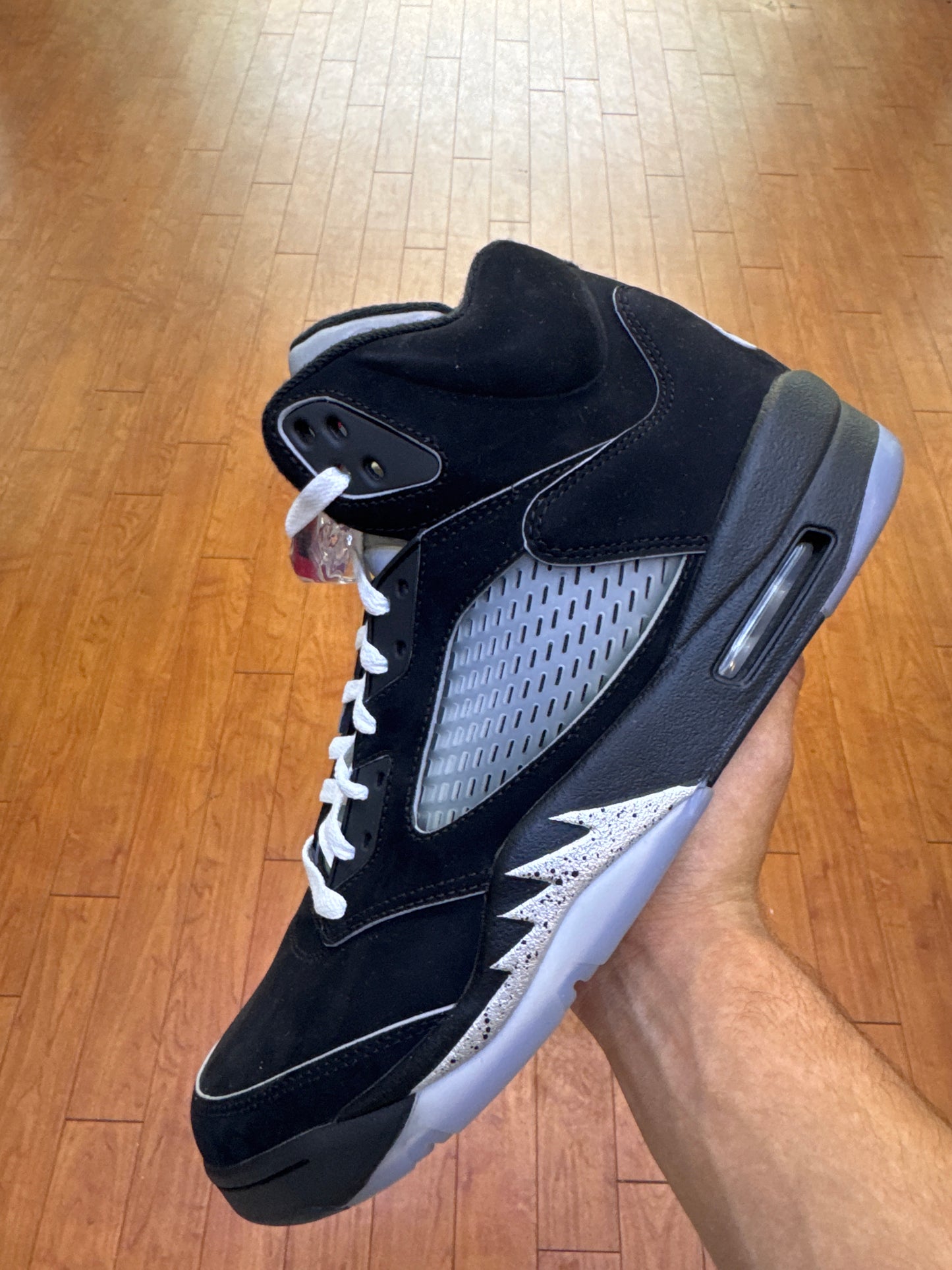 Jordan 5 Metallic Reimagined (Used)