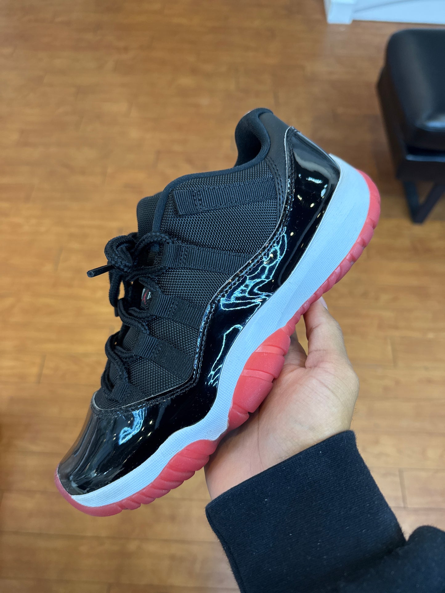 Jordan 11 Low Bred (Used)