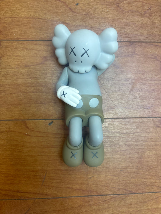 Kaws Laying Figure Grey