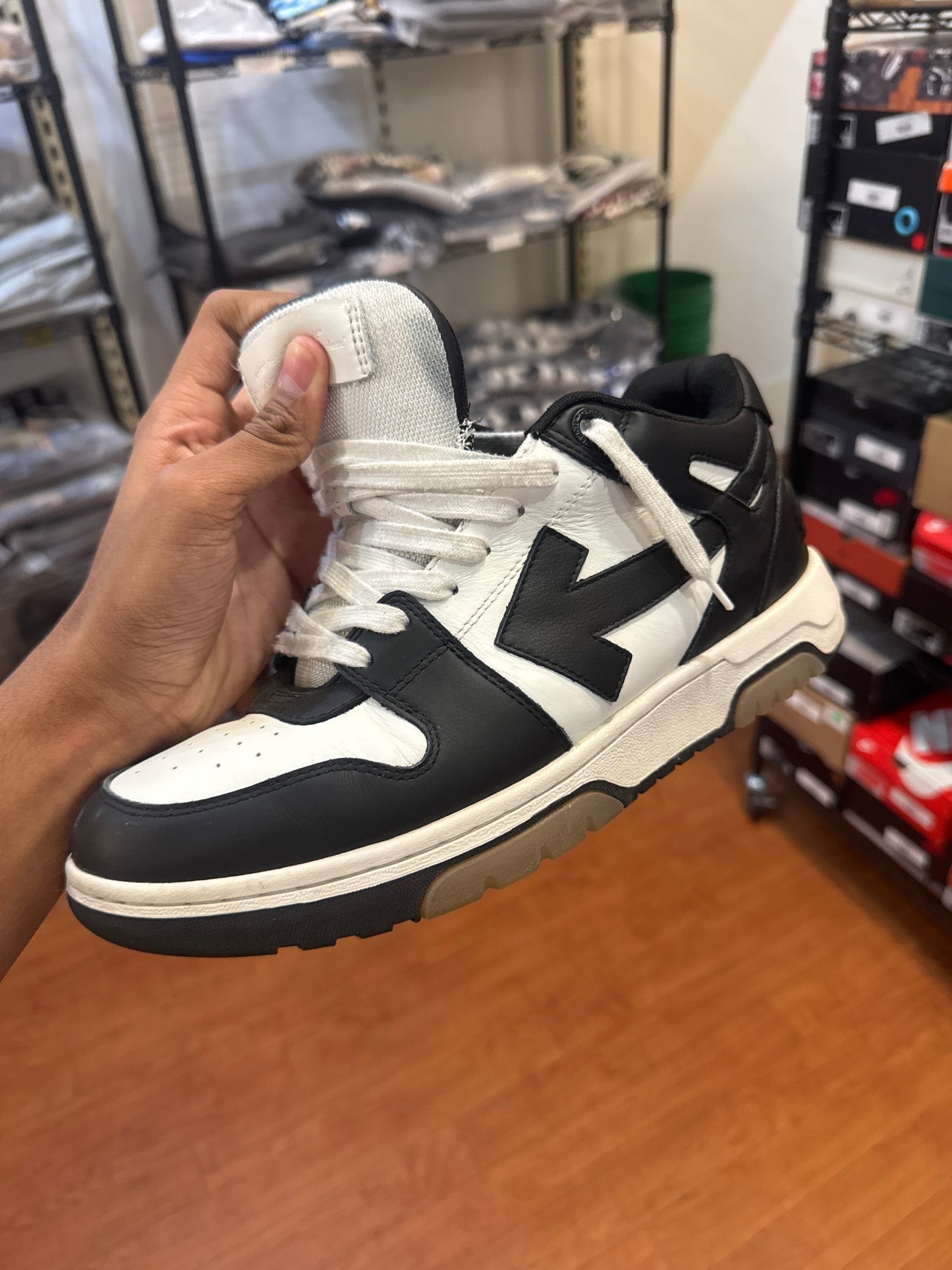 Off White Out Of Office Black (Used)