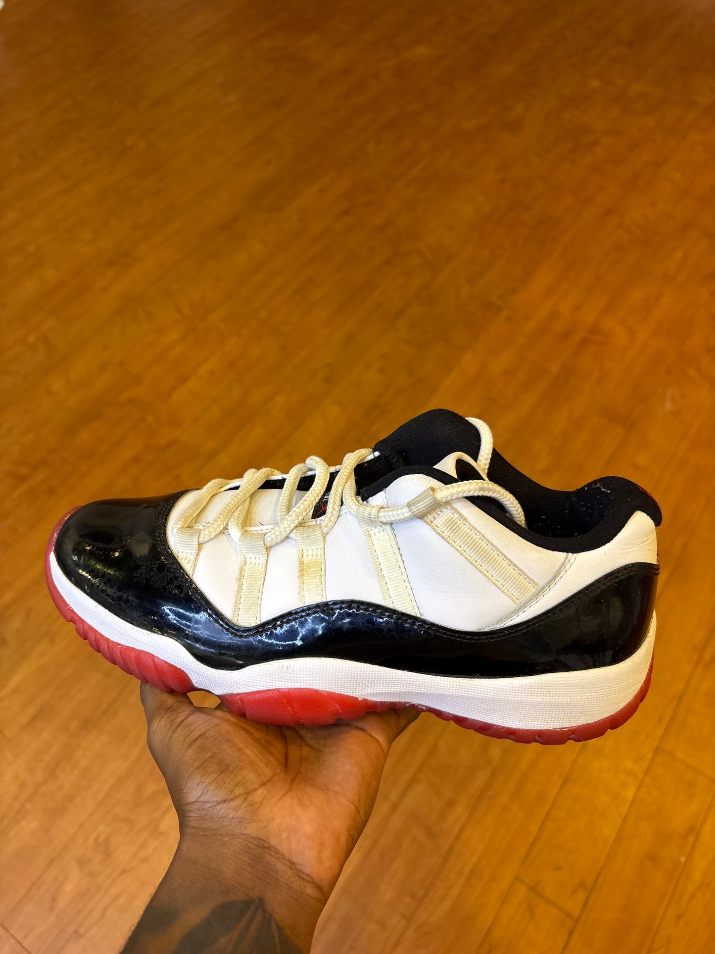 Air Jordan 11 Low Concord Bred (Used)