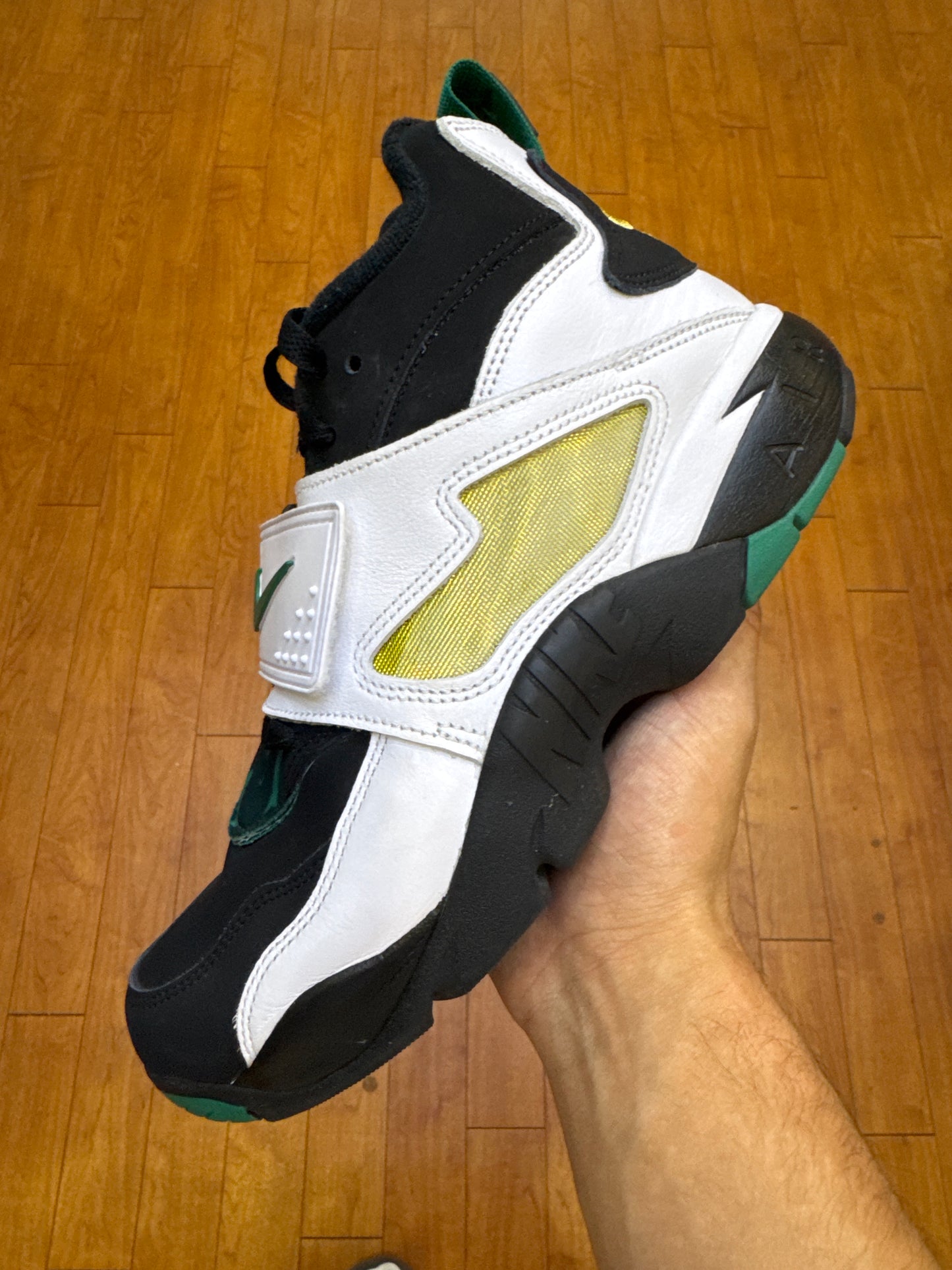 Air Diamond Turf 93 Emerald (Used)