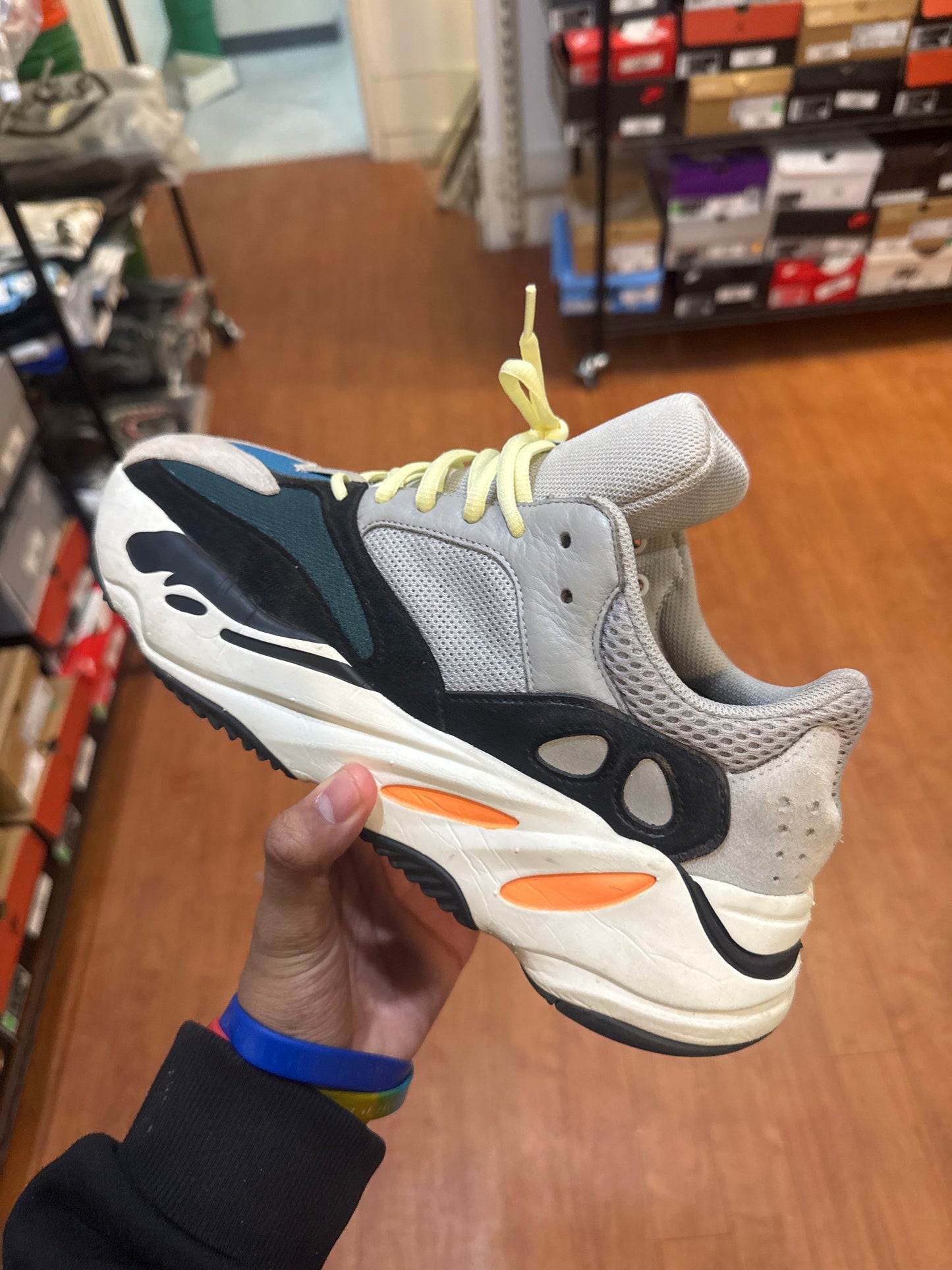 Yeezy 700 Wave Runner (Used)