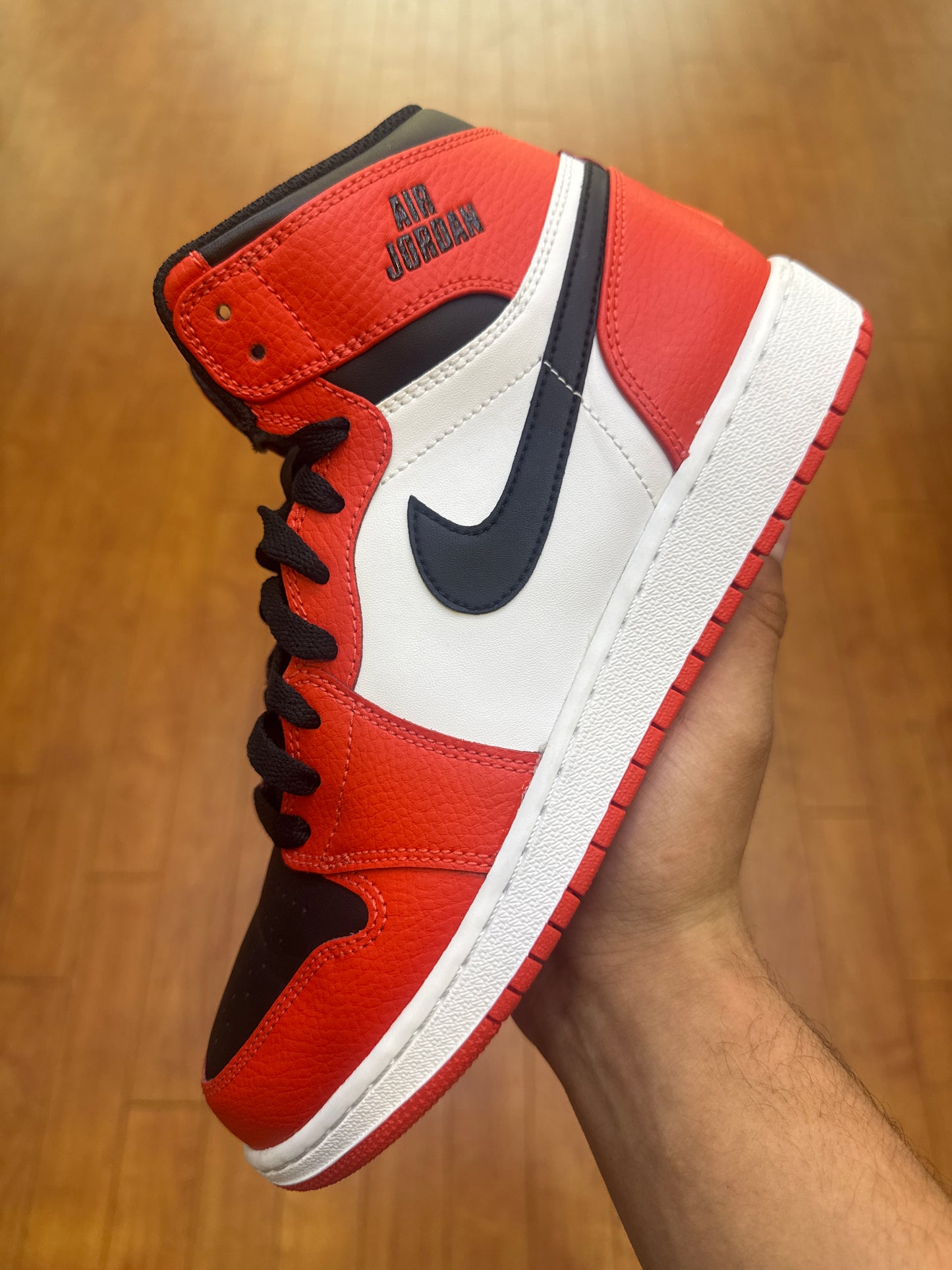 Jordan 1 Mid Rare Air-Max Orange GS (Used)