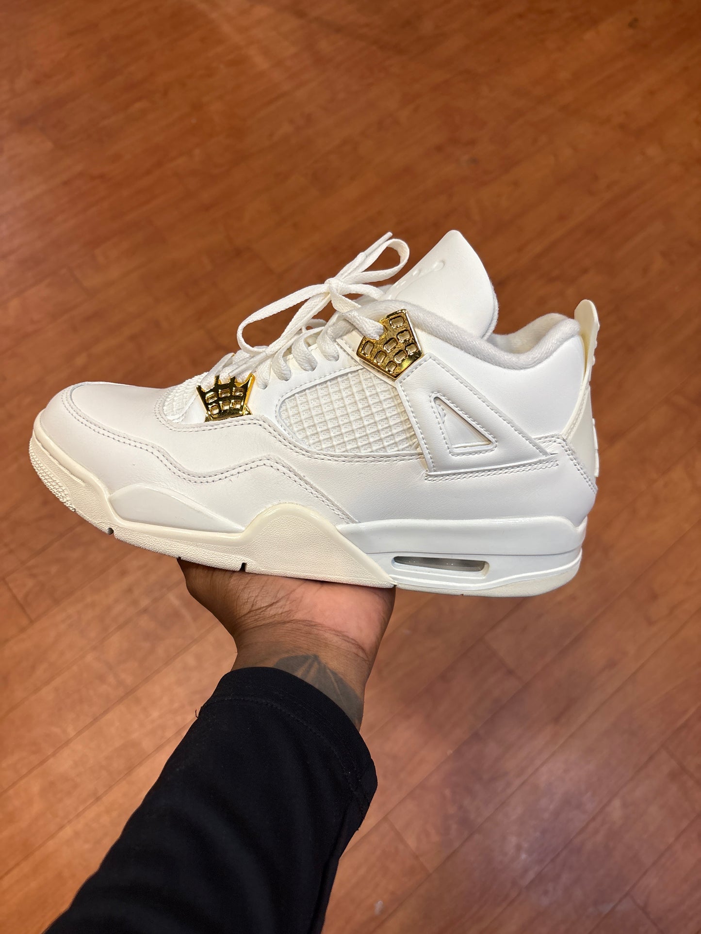Jordan 4 Metallic Gold (Used)