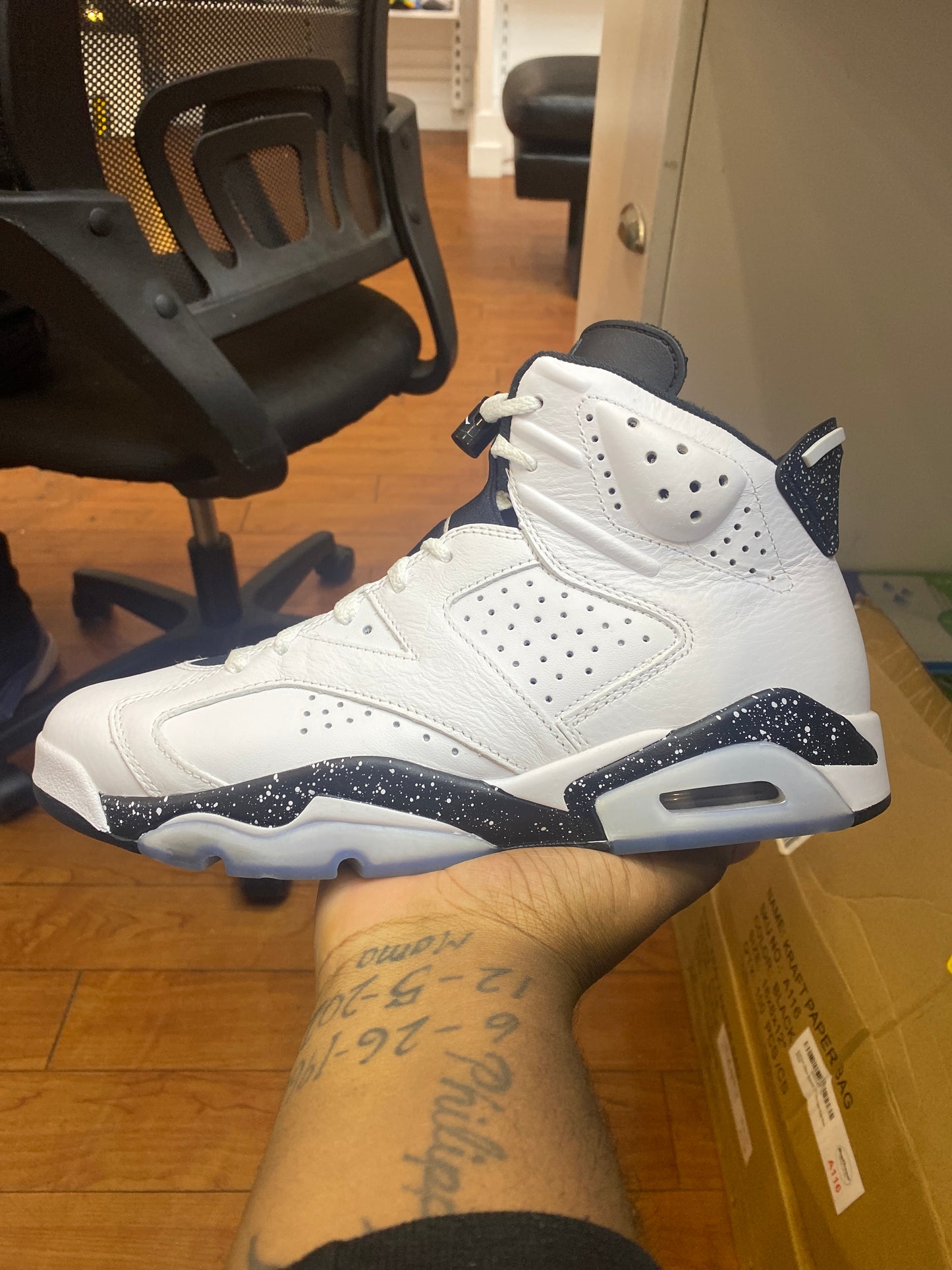 Jordan 6 Reverse Oreo (Used)