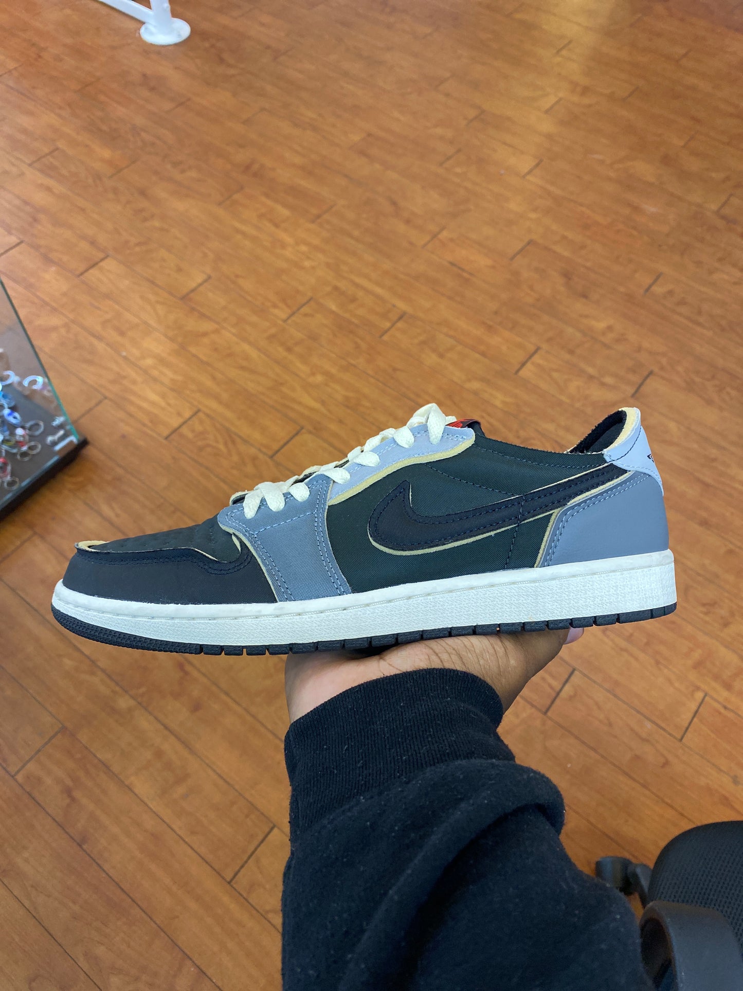 Jordan 1 Low Ex Black Smoke Grey (Used)