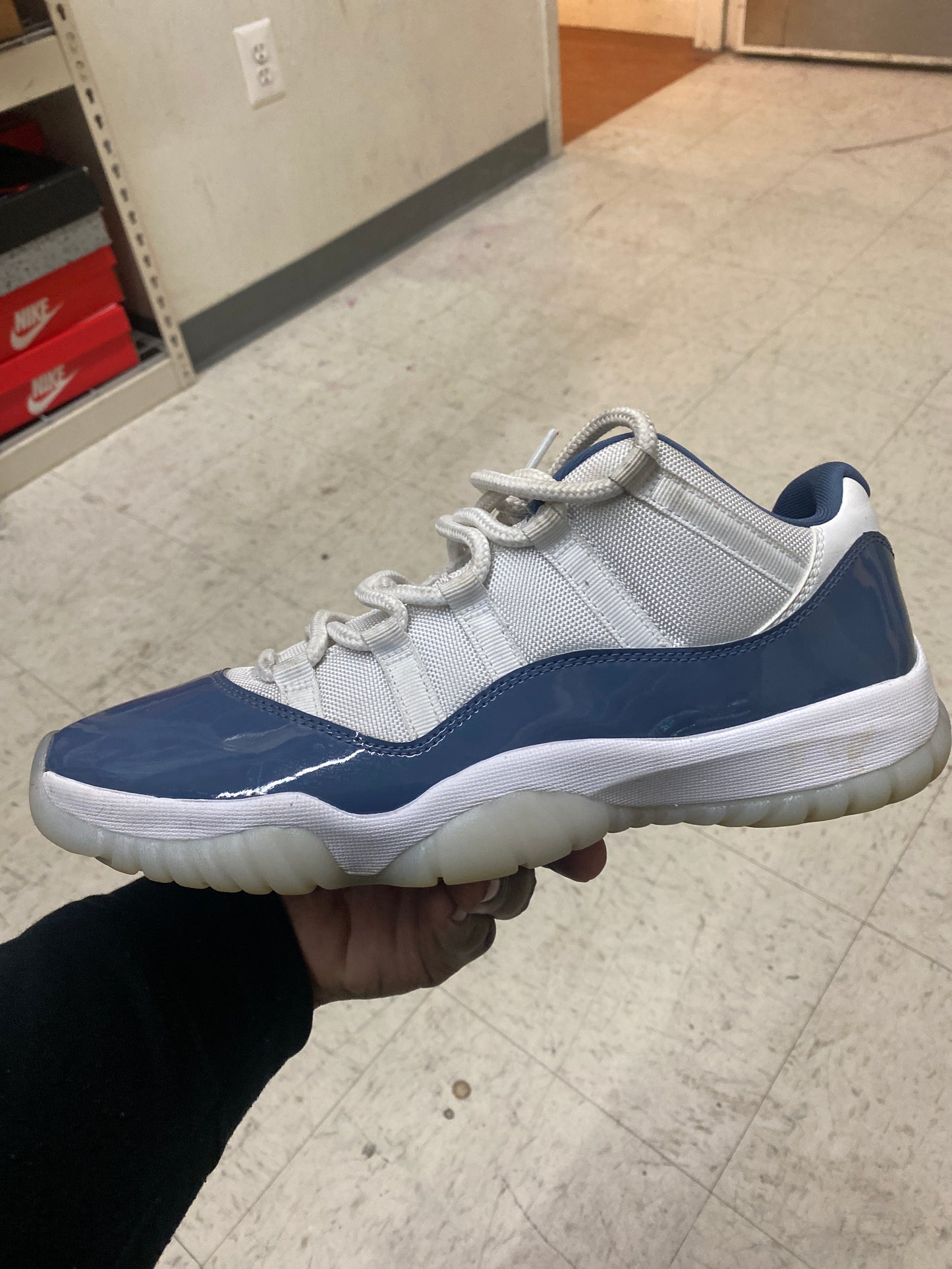Jordan 11 Low Diffused Blue (Used)