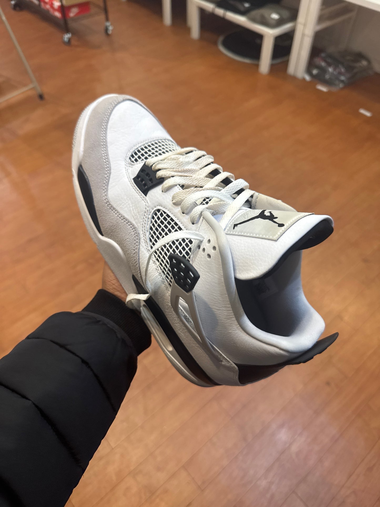 Jordan 4 Military Black (Used)