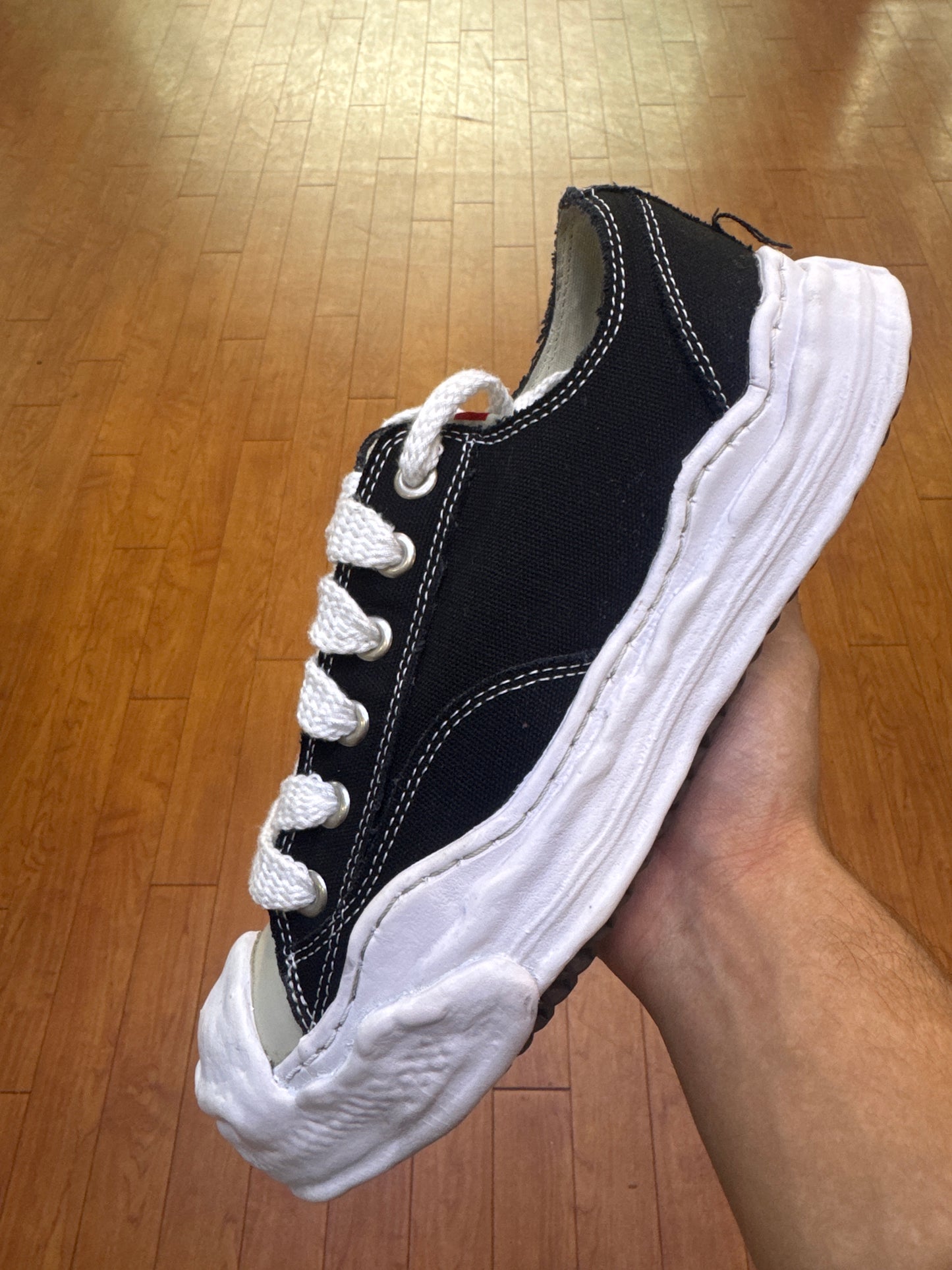 Maison Mihara Hank OG Black White (Used)