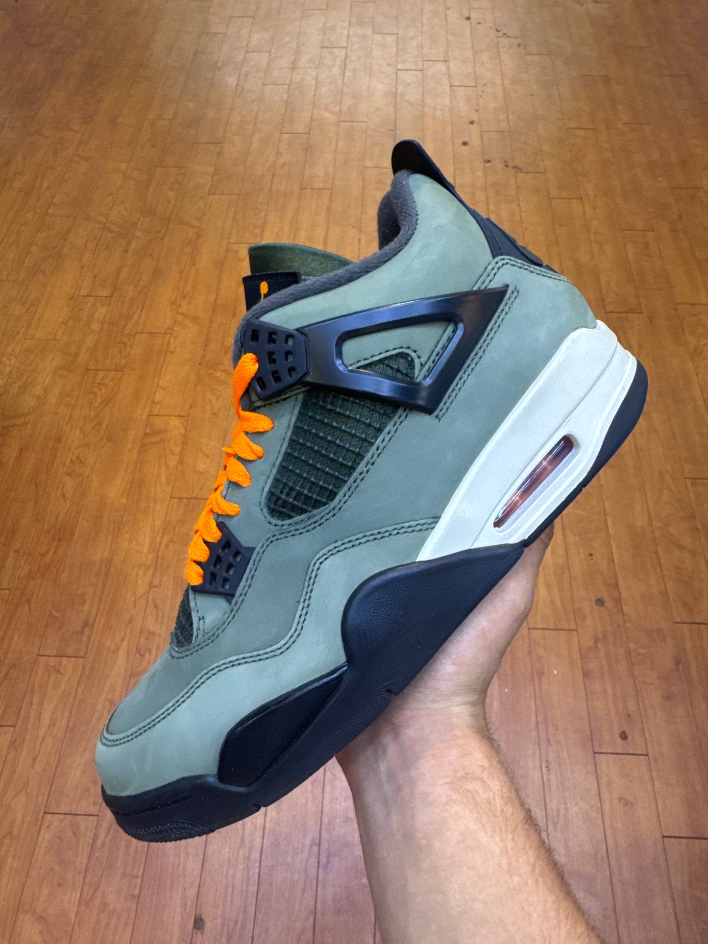 Jordan 4 Undefeated 2025 (Used)