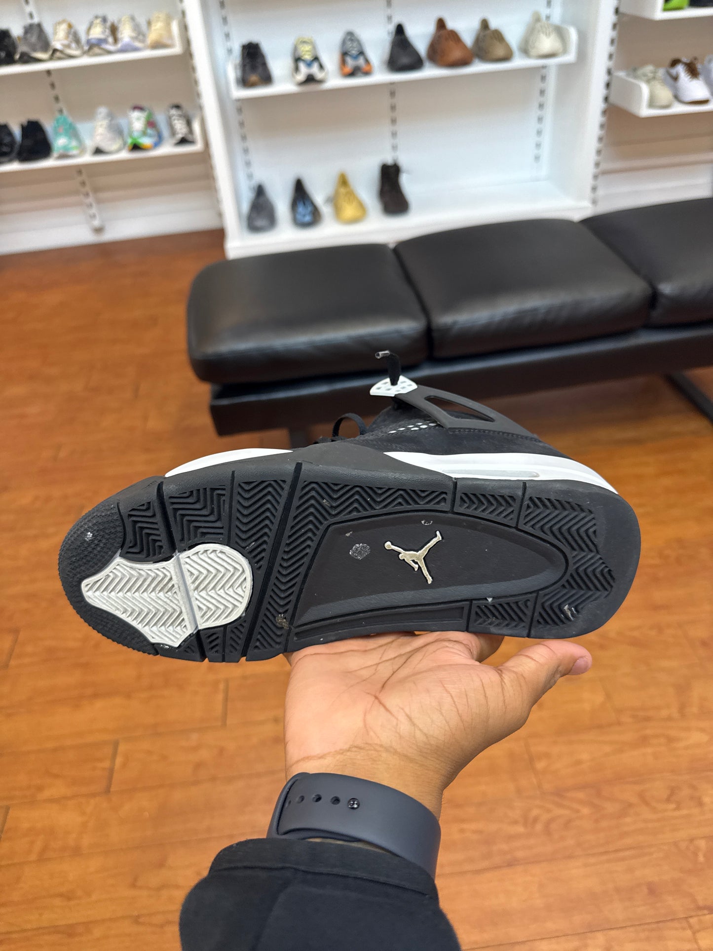Jordan 4 White Thunder (Used)