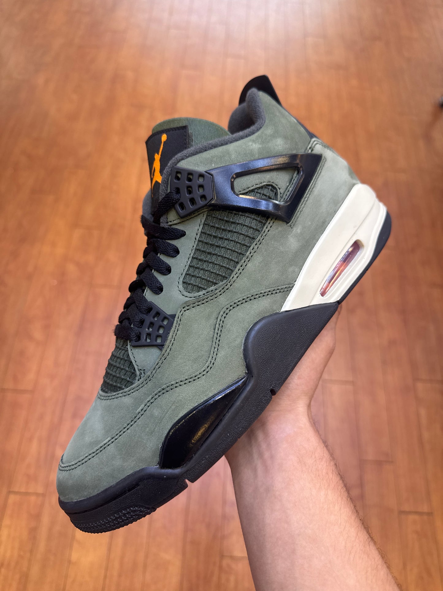 Jordan 4 Undefeated 2025 (Used)