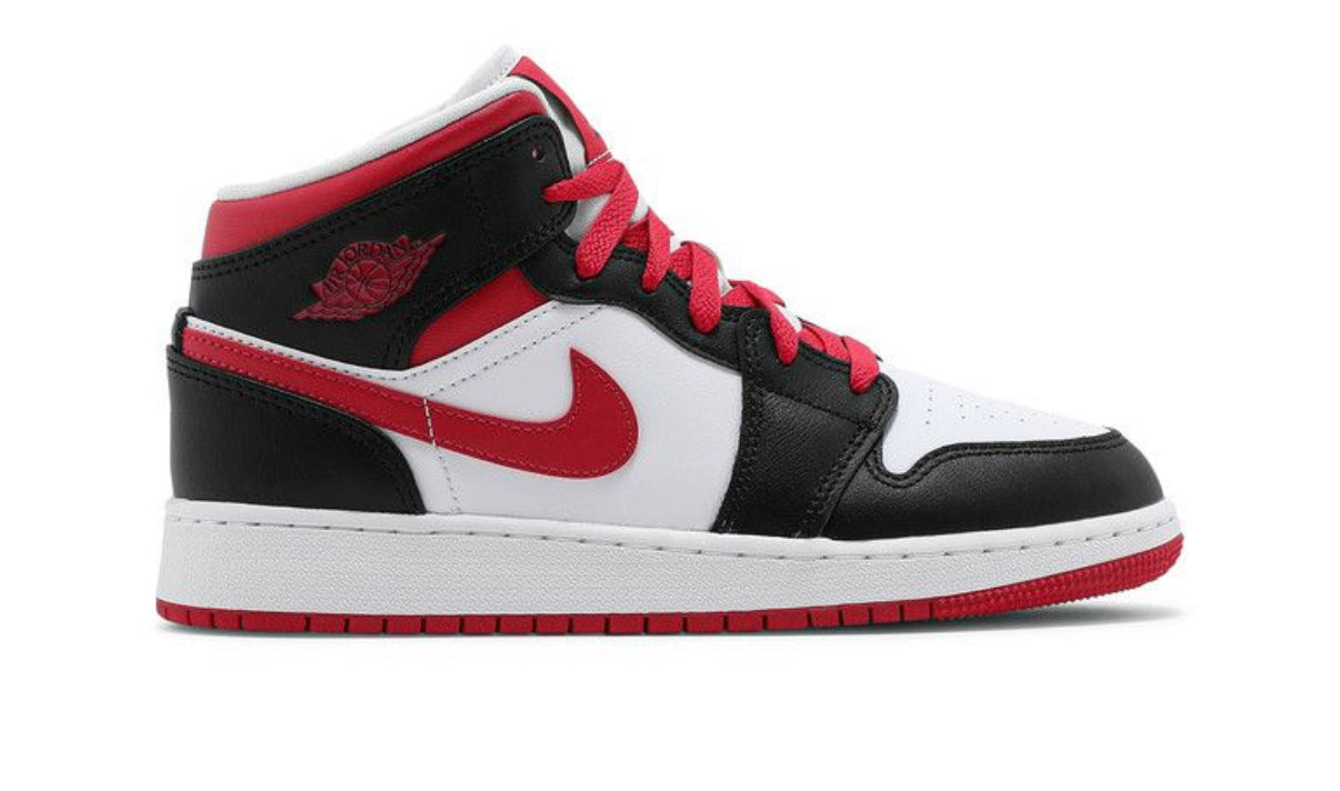 Jordan 1 Mid Very Berry GS (Used)