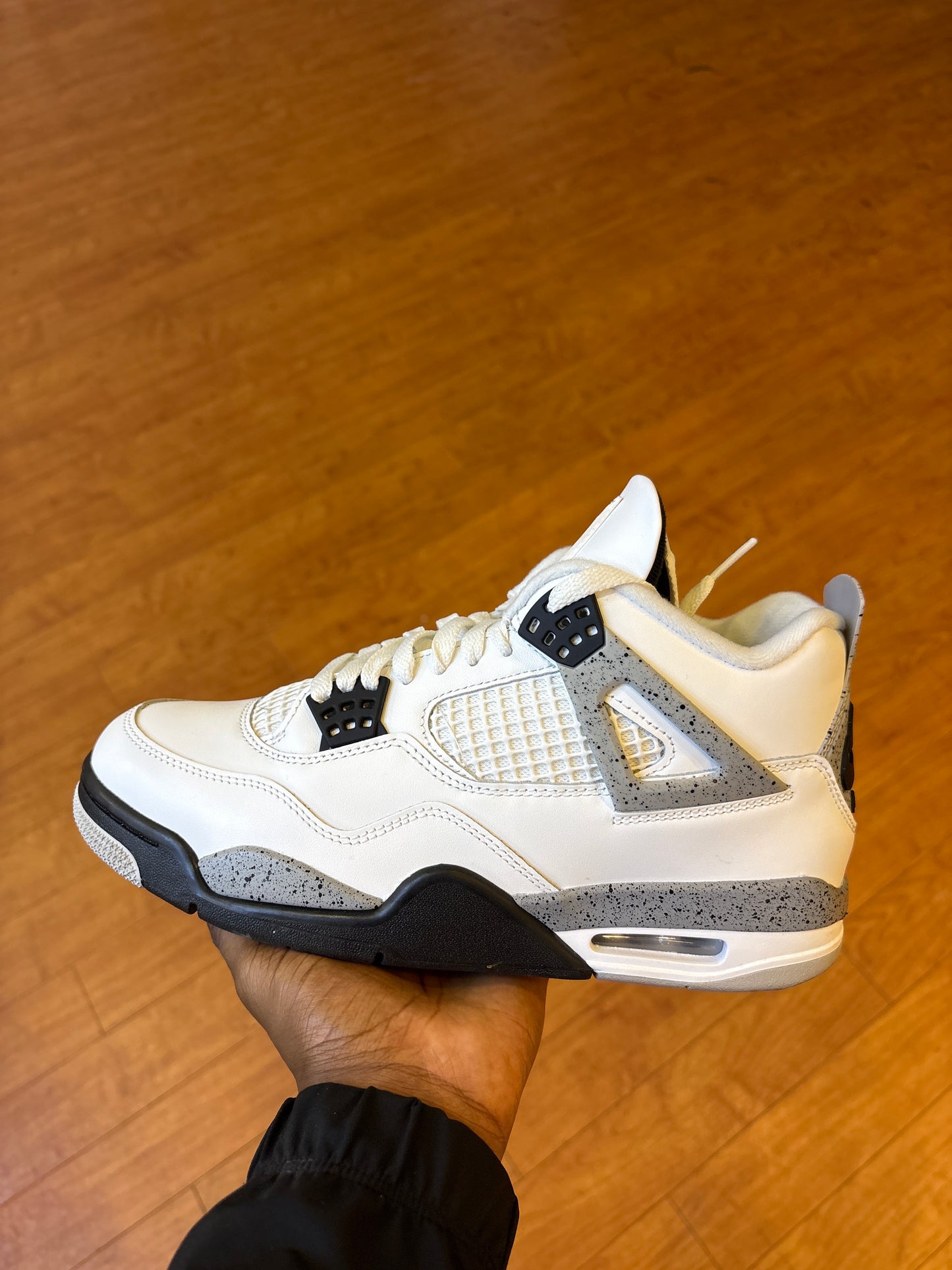 Jordan 4 White Cement (Used)