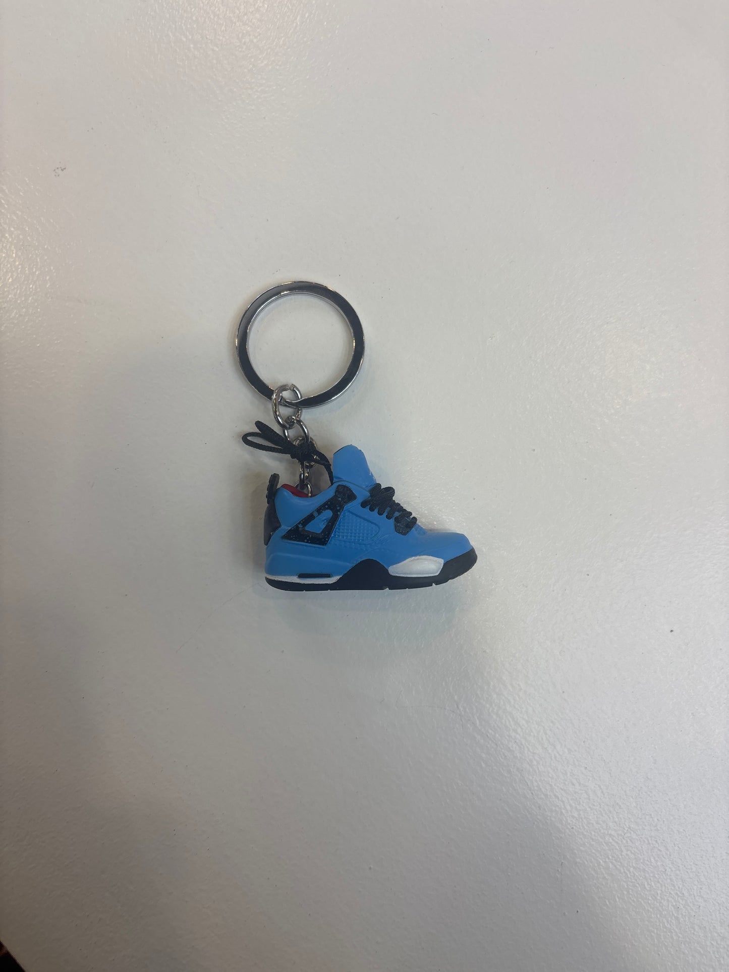 Jordan 4 Travis Scott keychain