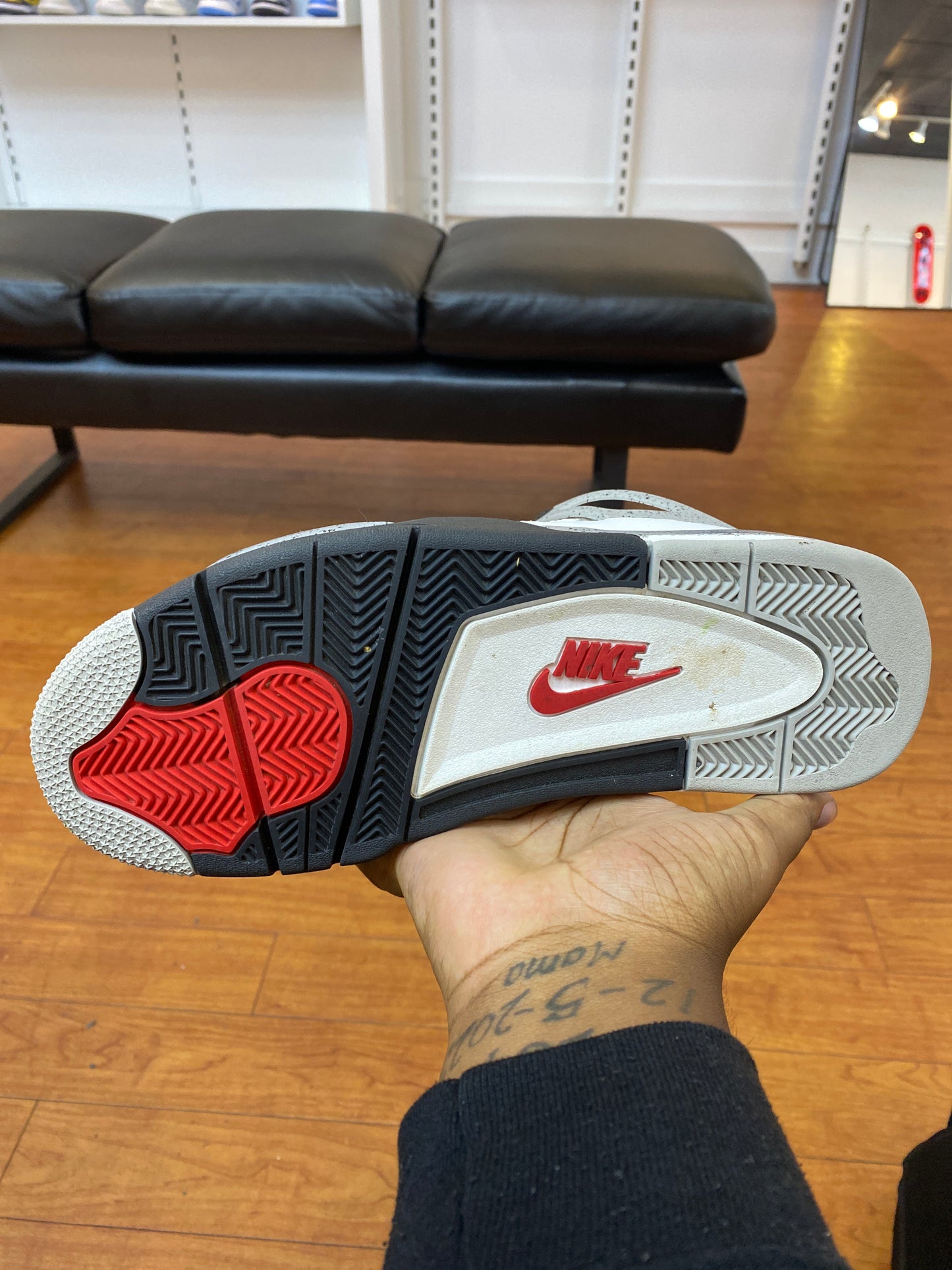 Jordan 4 White Cement (Used)