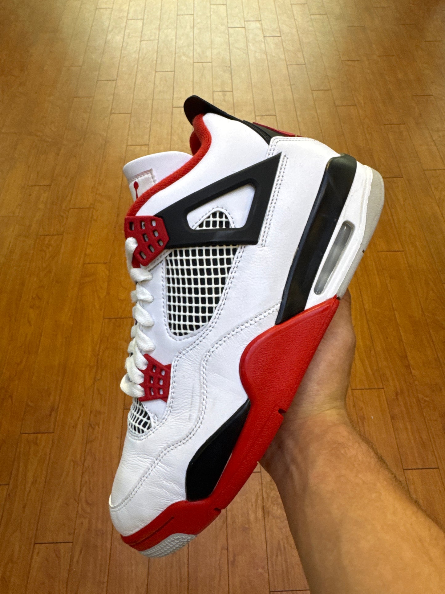 Jordan 4 Fire Red (Used)