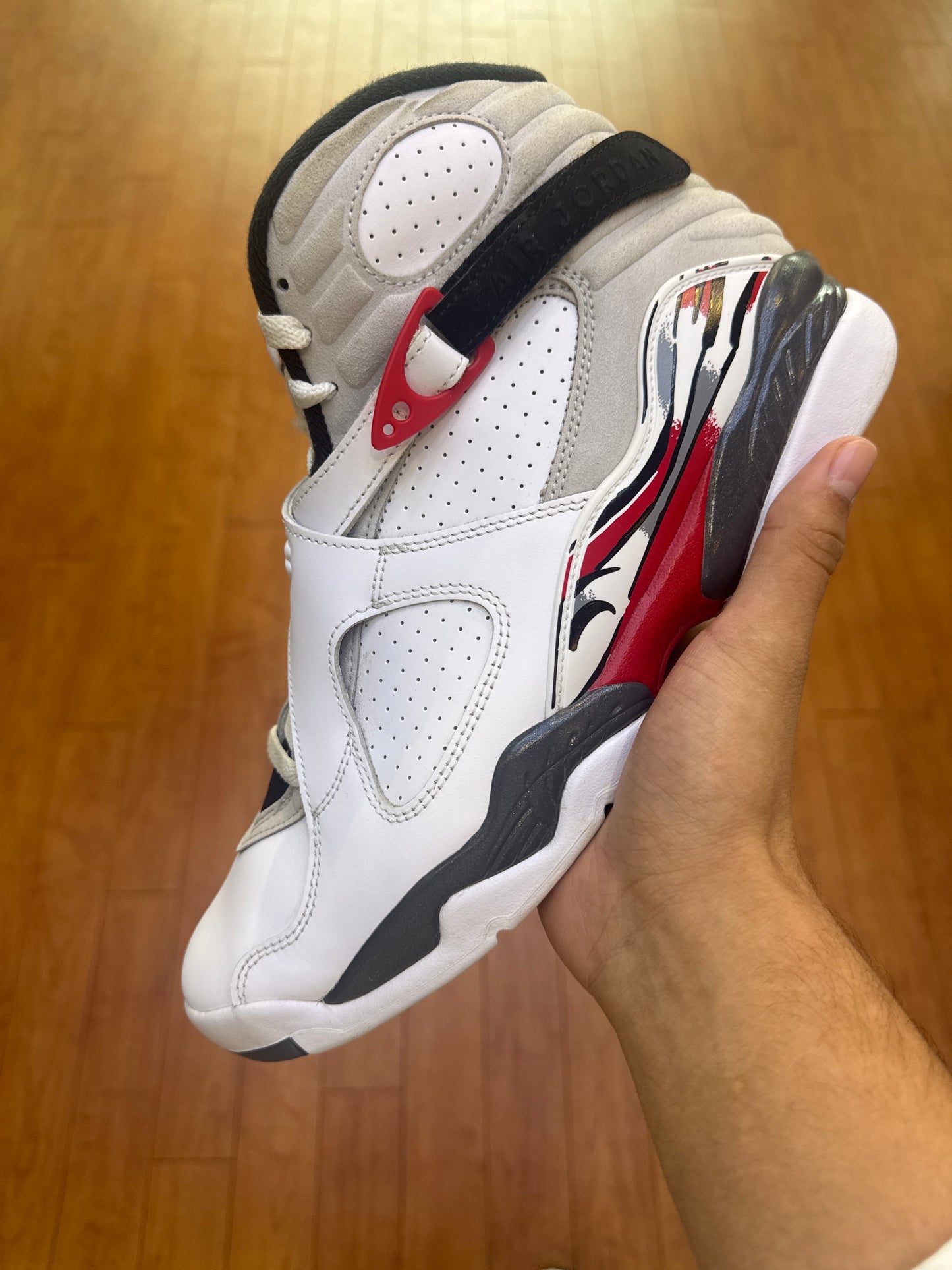 Jordan 8 Bugs Bunny (Used)