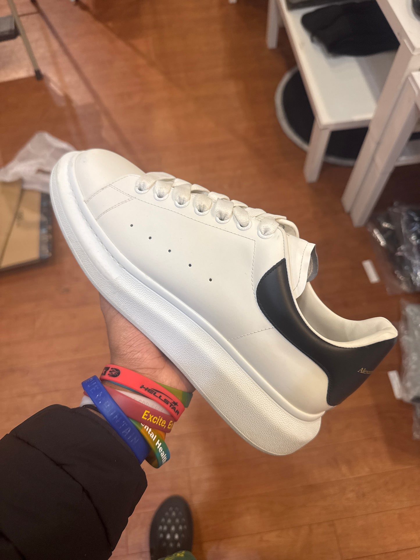 Alexander McQueen White Black (Used)