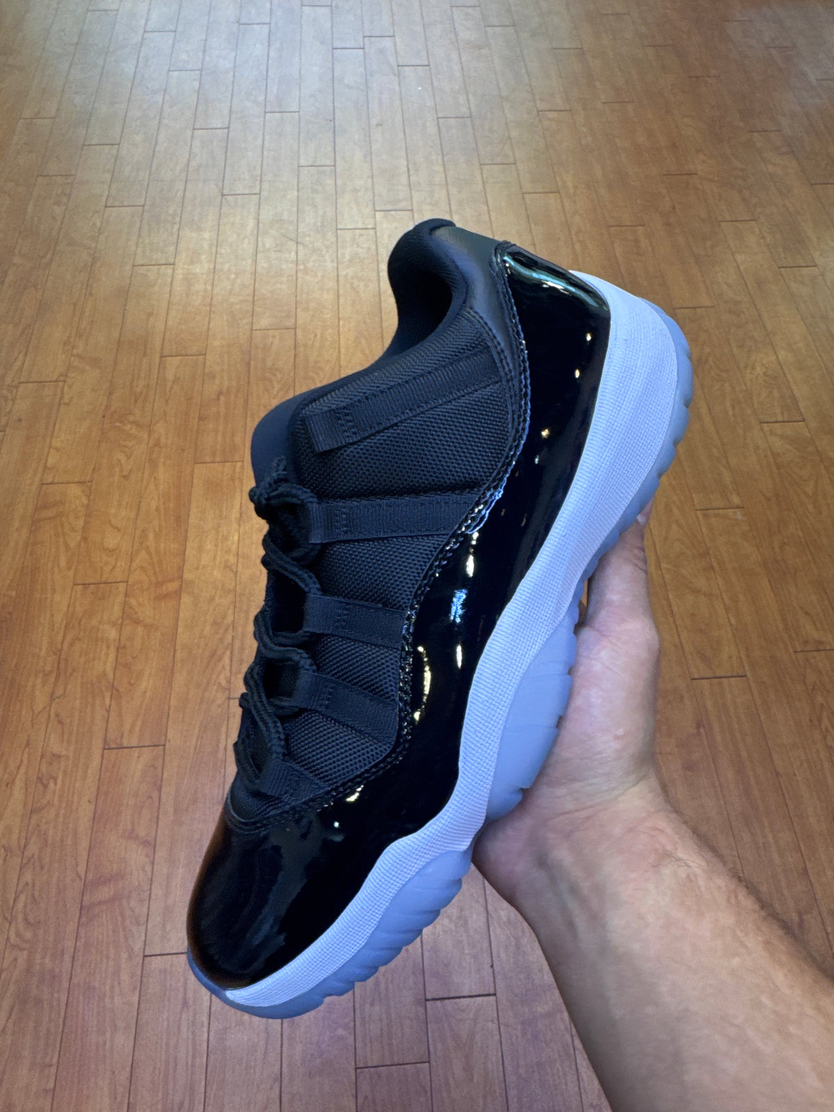 Jordan 11 Low Space Jam (Used)