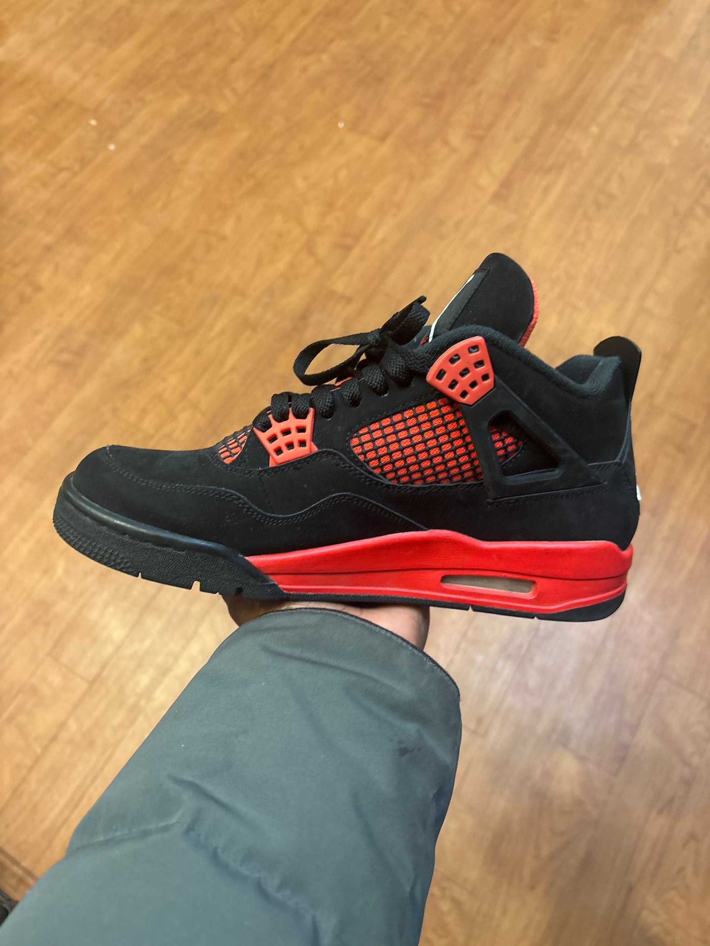Jordan 4 Red Thunder (Used)