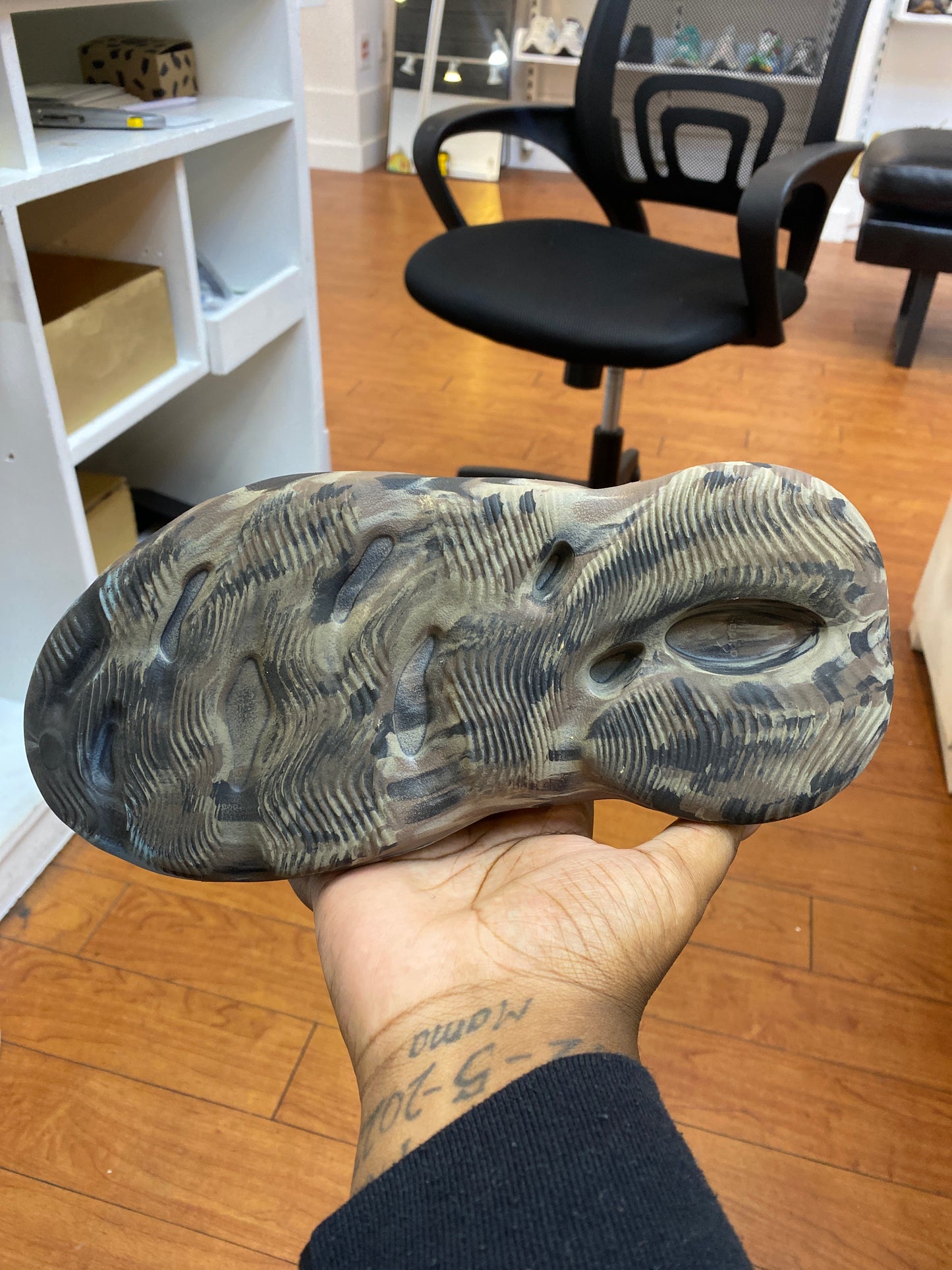 Yeezy Foam RNNR MX Cinder (Used)