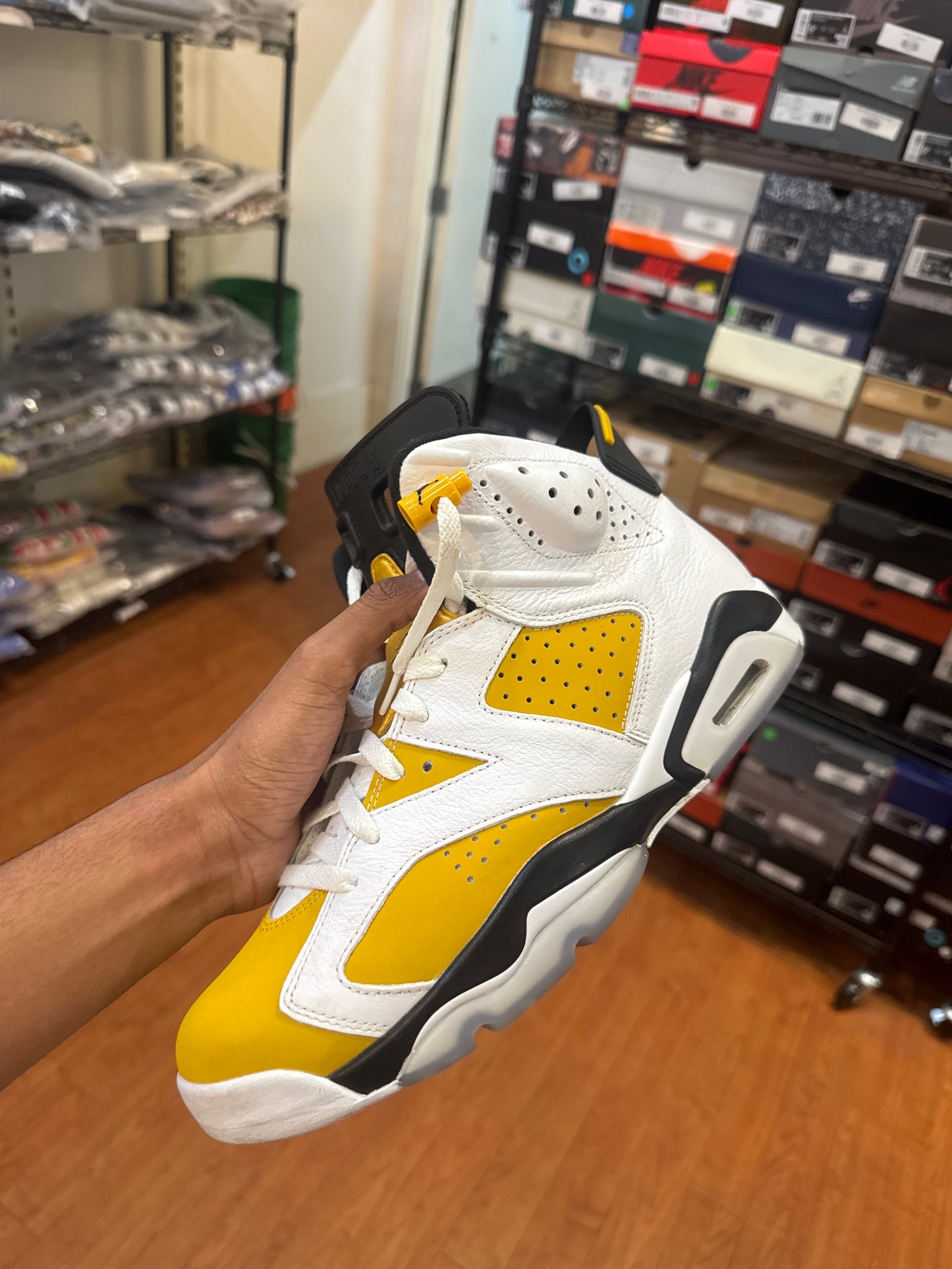 Jordan 6 Yellow Ochre (Used)