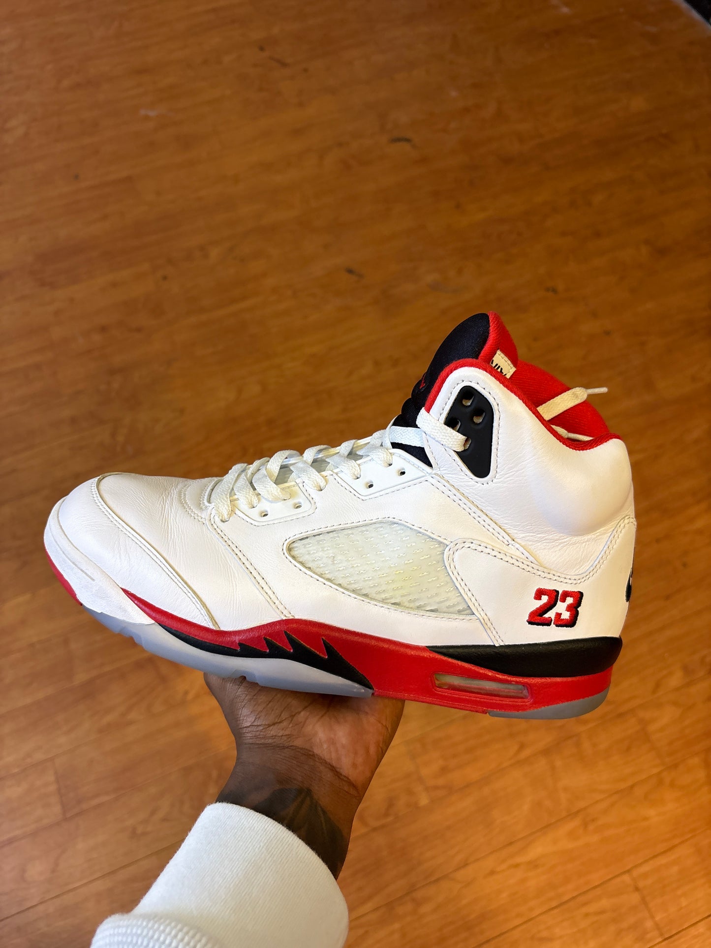 Jordan 5 Fire Red 2025 (Used)