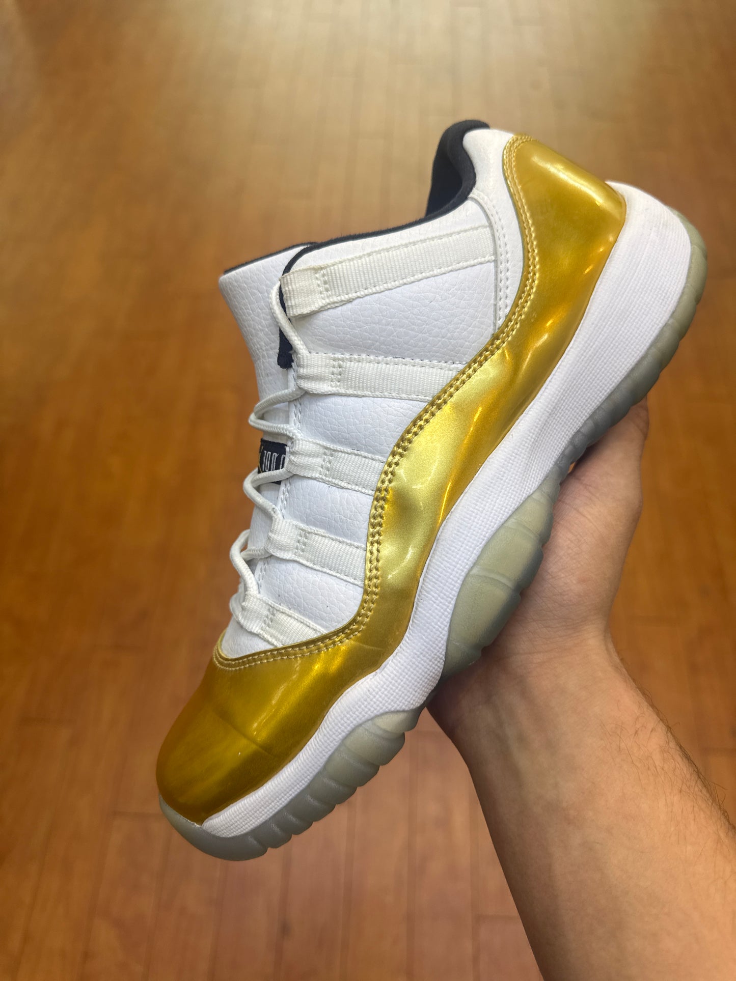 Jordan 11 Low Closing Ceremony GS (Used)
