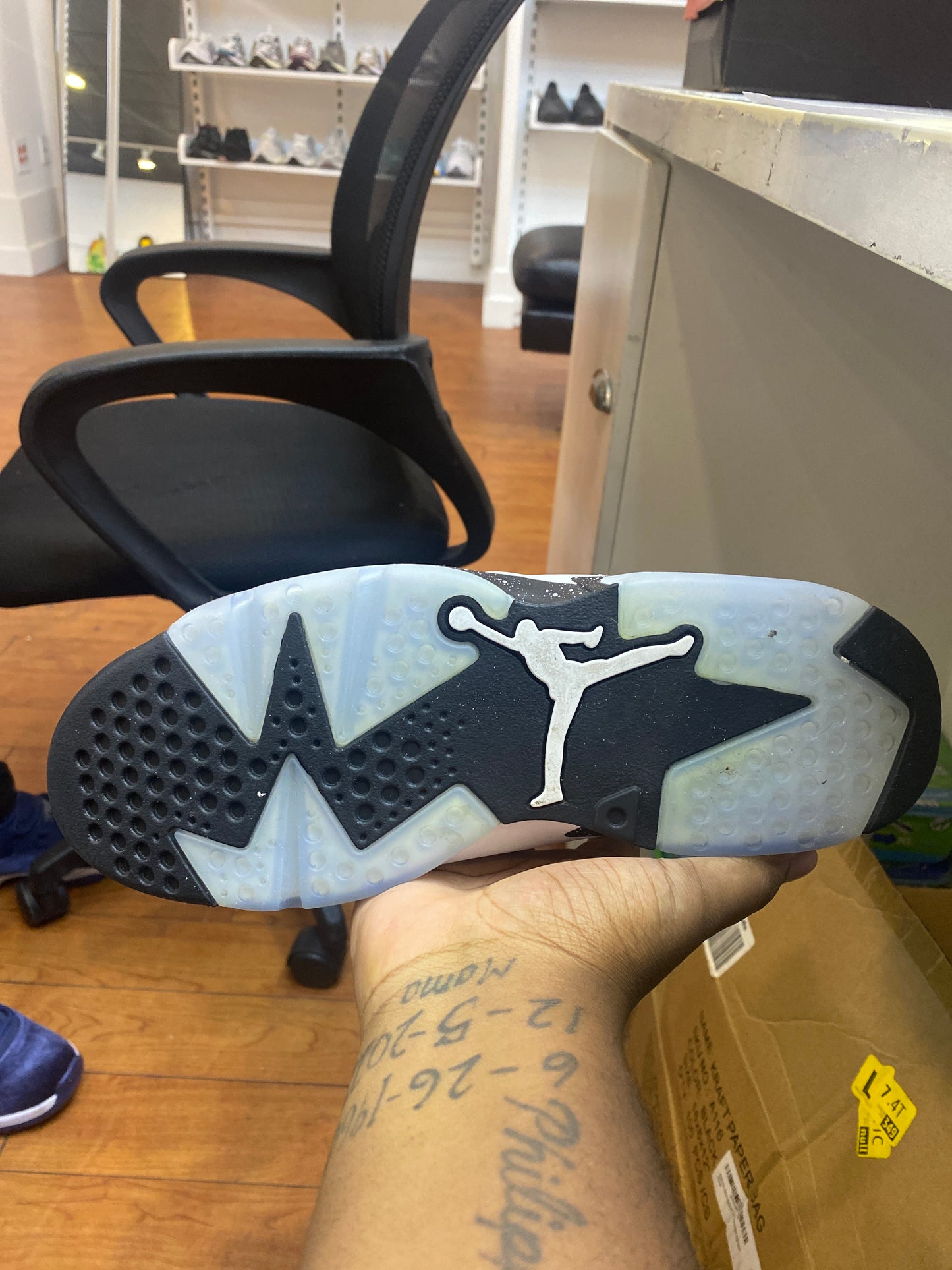 Jordan 6 Reverse Oreo (Used)