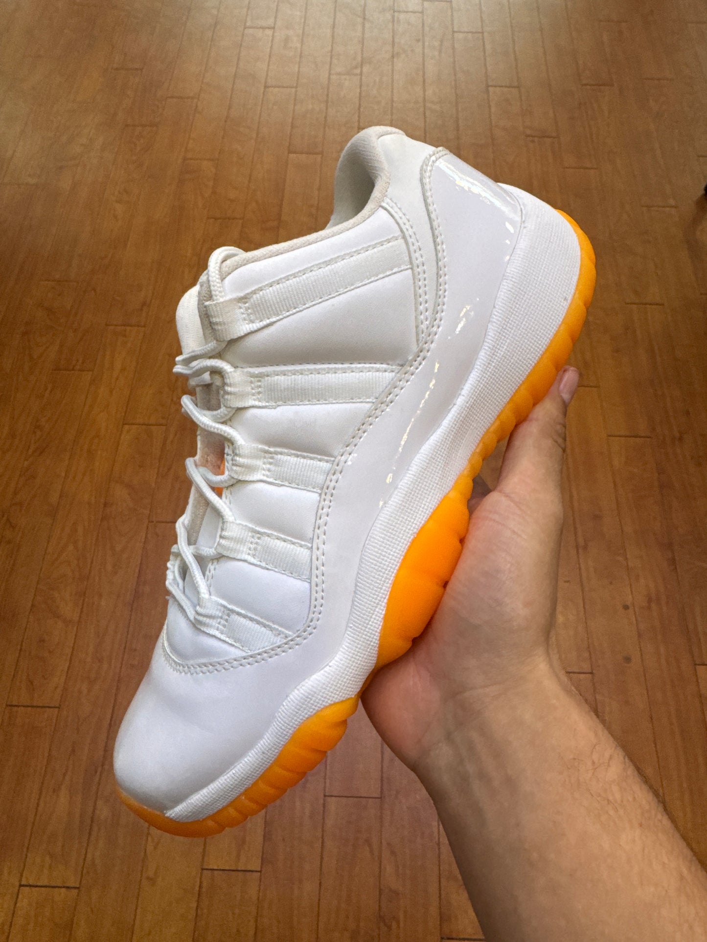 Jordan 11 Low Bright Citrus W (Used)