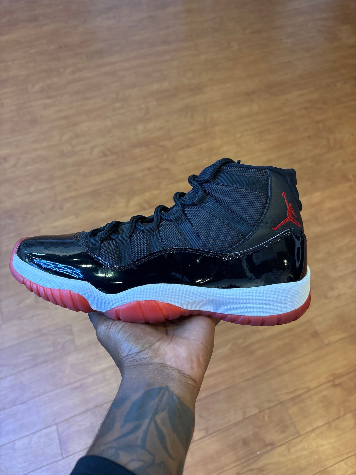 Jordan 11 Bred (Used)