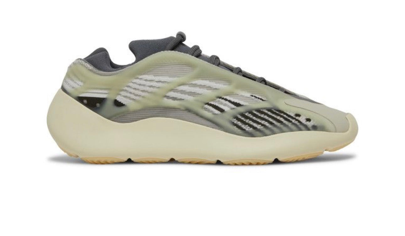 Yeezy 700 V3 Fade Salt (Used)