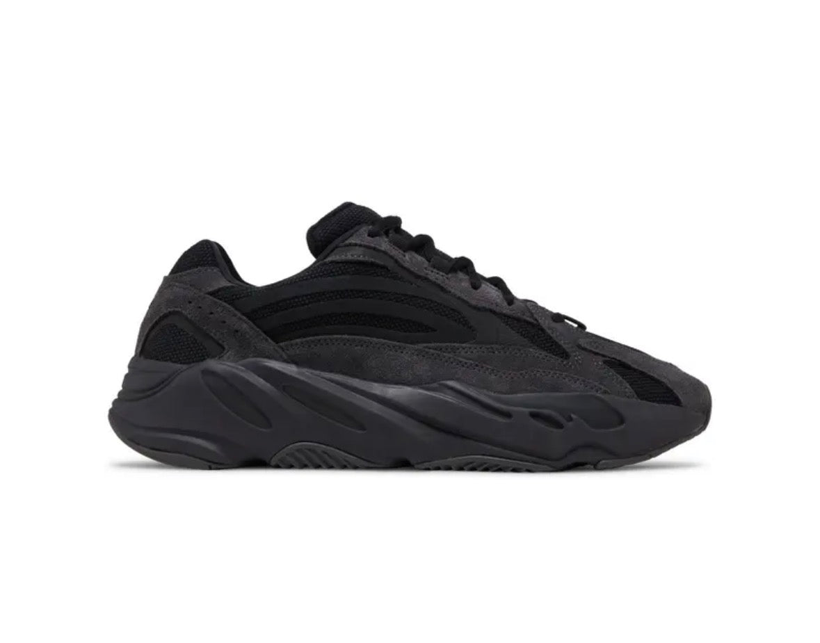 Yeezy Boost 700 V2 Vanta (Used)