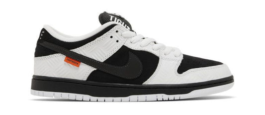 Nike X Tightbooth Dunk Low SB (Used)