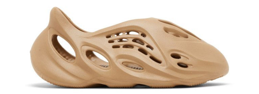 Yeezy Foam RNNR Clay Taupe