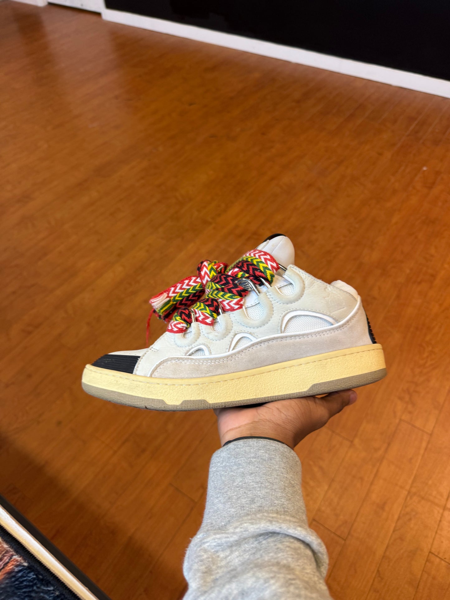 Lanvin Curb White (Used)